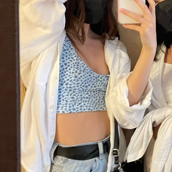 Brandy Melville Blue Leopard Print Tank Top - Picture 2 of 2